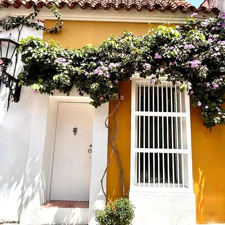 Casa Vella - Amurallada Holiday home