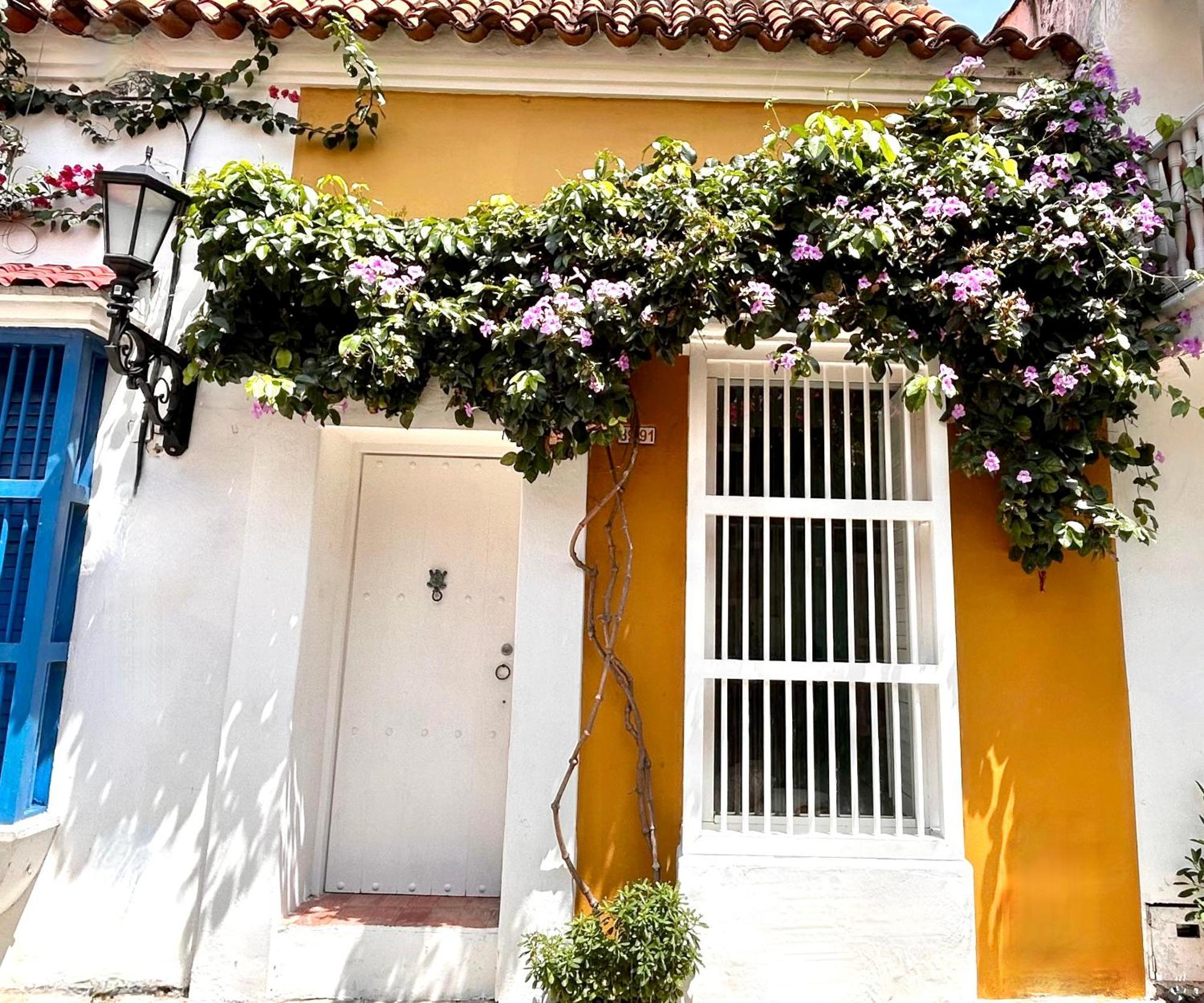 Casa Vella - Amurallada Сasa de vacaciones