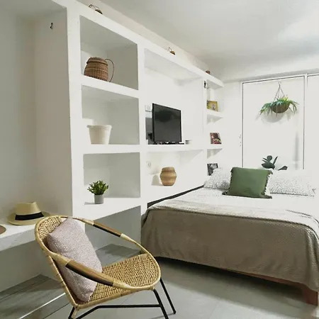 Casa Vella - Amurallada Сasa de vacaciones